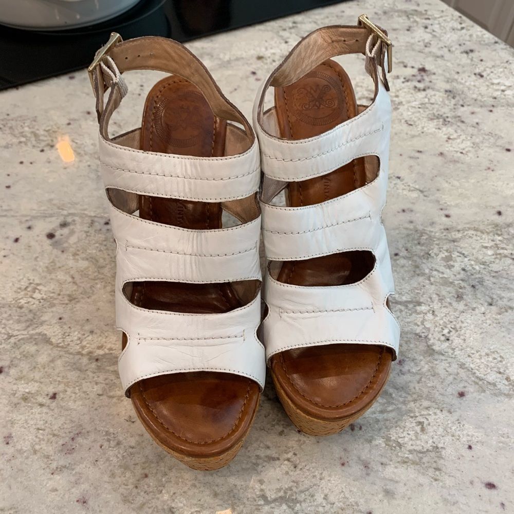 Modern Vintage Lou White Leather Wedges sz 7.5
